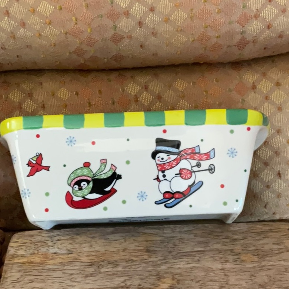 Temptations Holiday Ovenware by Tara Winter penguins 12 oz Mini Loaf Pans (3) - Picture 8 of 14